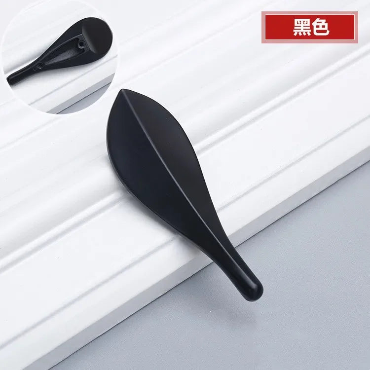 Golden Leaf Drawer Handles - Zinc Alloy Light Luxury Cabinet Knobs for Furniture Black Handles