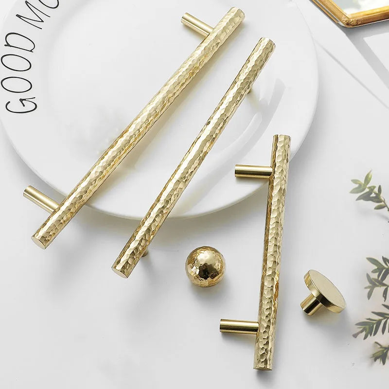 Hammered Brass Cabinet Handles – Light Gold Wardrobe Knobs and Drawer Pulls for American/Nordic Furniture Handles