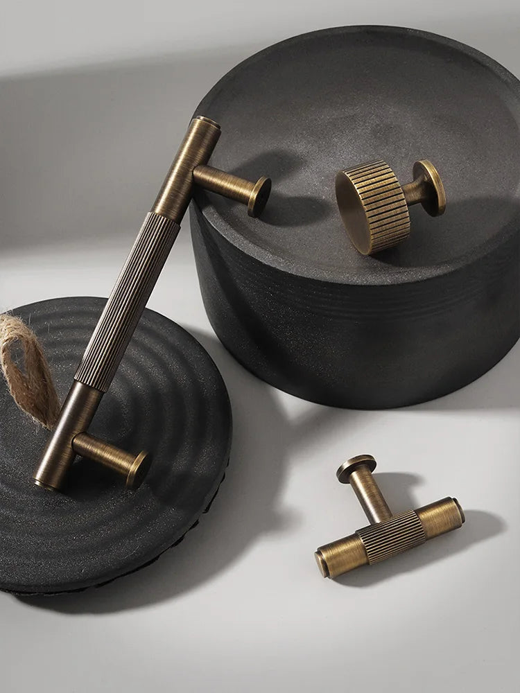 Antique Brass Furniture Handles – Bronze Plated Cabinet Pulls and Wardrobe Bar Knobs Handles