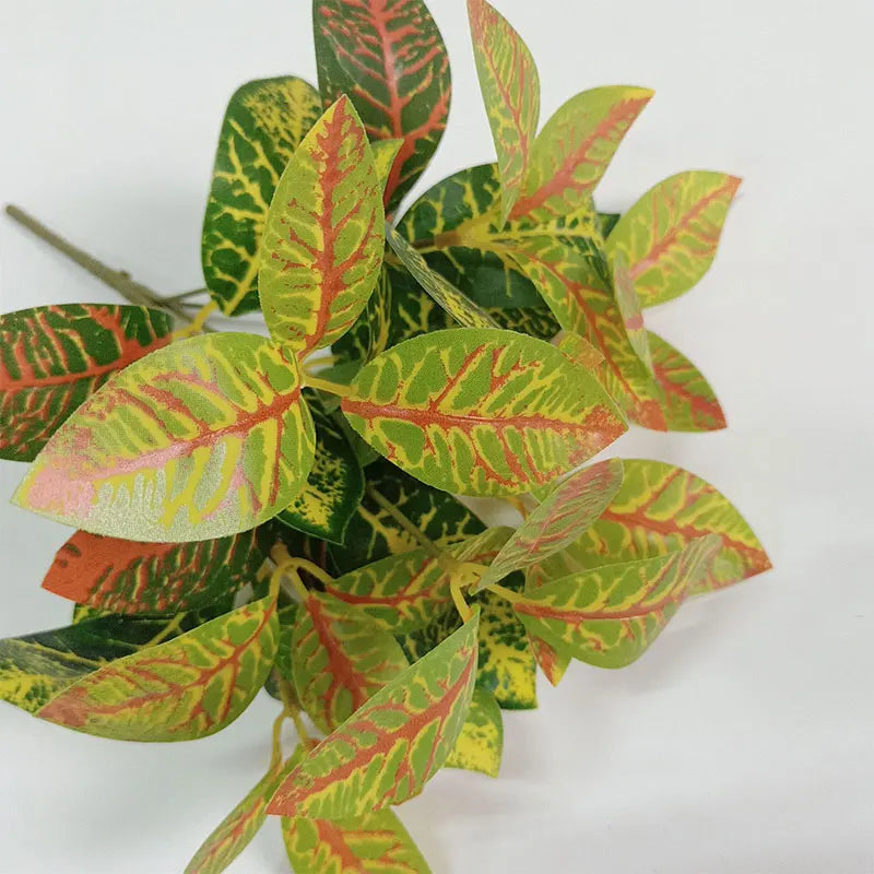 Dlight Decor 33cm Tropical Plant with Codiaeum and Scindapsus Leaves 33cm 32 Leaves