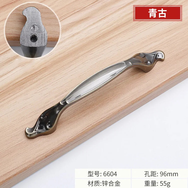 Antique Bronze Cabinet Handles - Vintage Zinc Alloy Drawer Pulls for Furniture 6604 96mm Handles