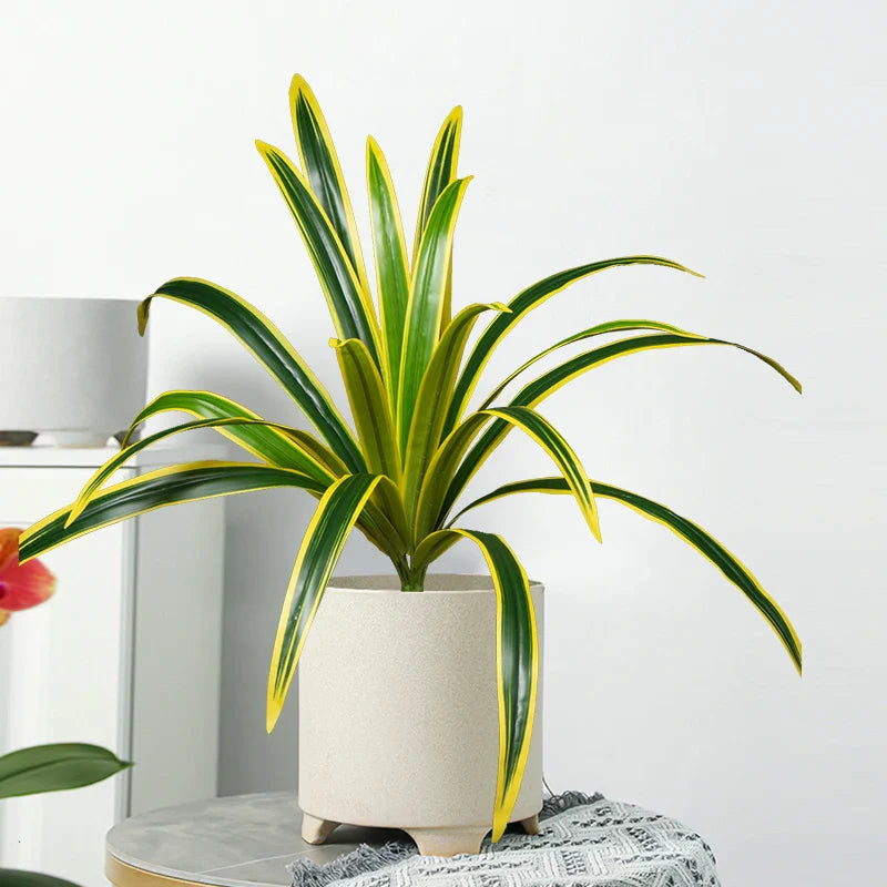 Dlight Decor Bracketplant Palm for Home and Garden Display