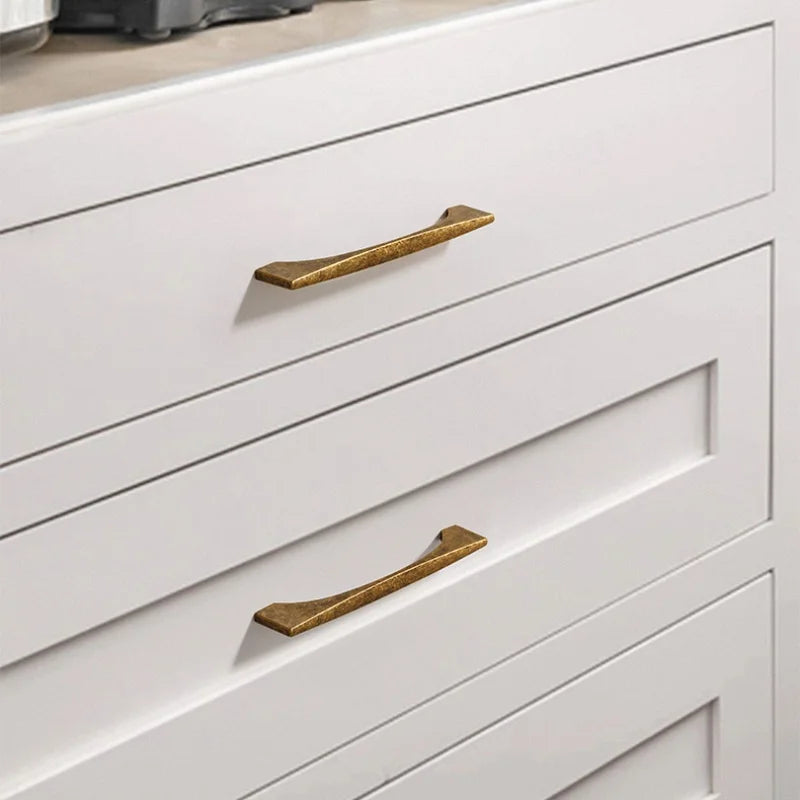 Antique Bronze Wardrobe Door Handles – Zinc Alloy Cabinet Pulls and Drawer Knobs Handles